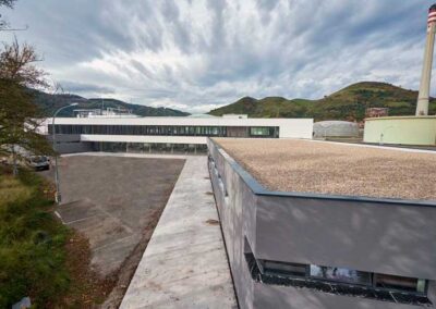 PROYECTO DE INSTALACIONES Y DIRECCIÓN DE OBRA EDIFICIO VESTUARIO CONTRATAS EN PETRONOR